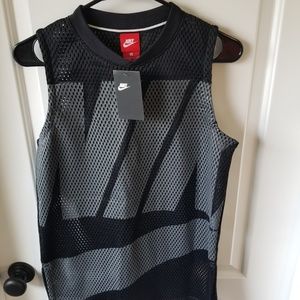 NIKE Women's Sportswear Mesh Tank Top NWT
